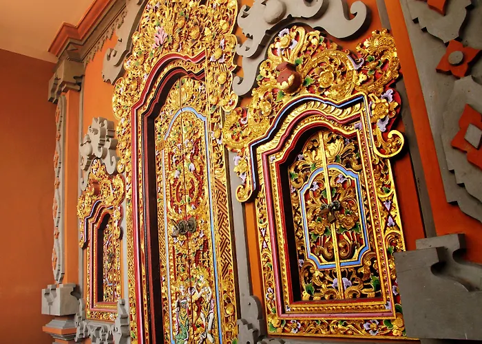 Bemo Corner 2* Kuta (Bali)
