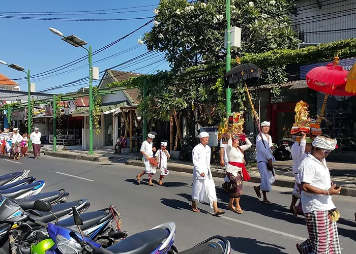 Bemo Corner Kuta (Bali)