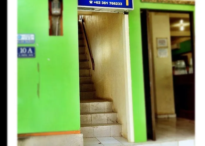 Bemo Corner